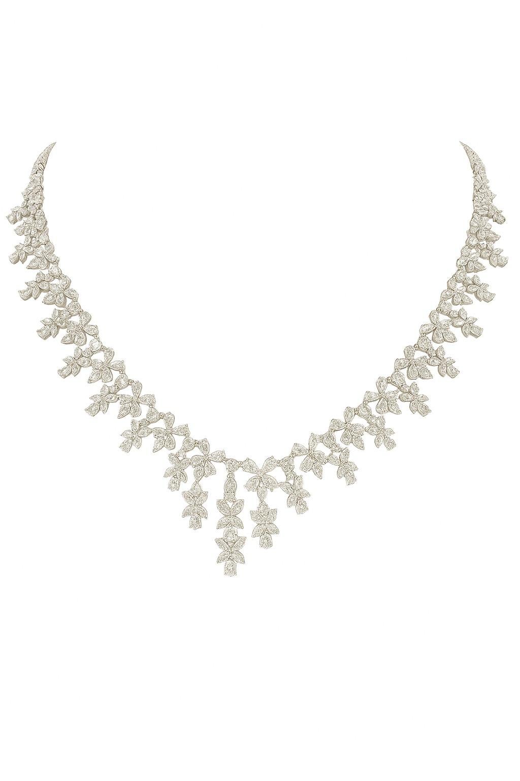 Moderne Collier exquis de 30 carats de diamants Gala de taille mixte en or blanc 18 carats en vente