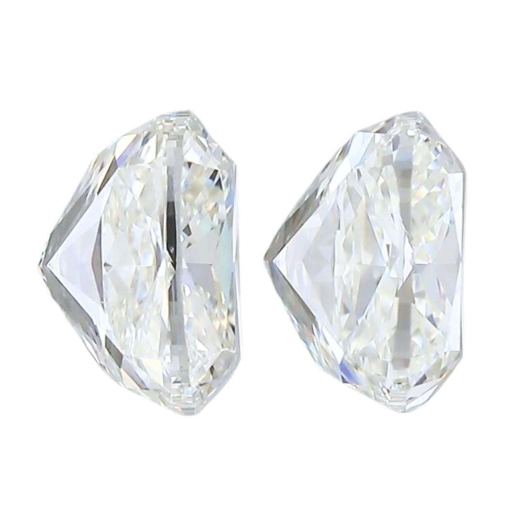 Exquisite 3.00ct Ideal Cut Pair of Cushion-Shaped Diamonds - GIA Certified In New Condition For Sale In רמת גן, IL