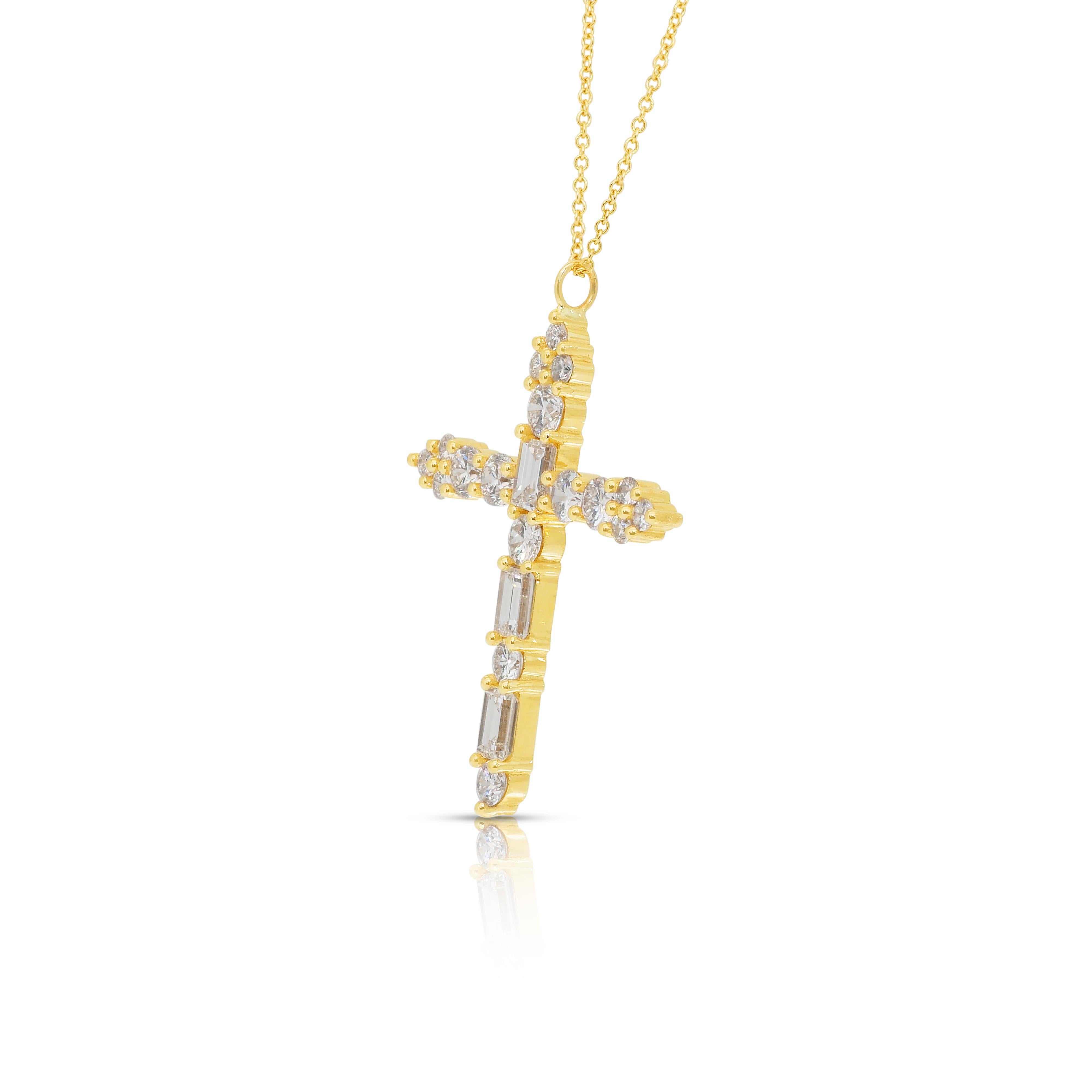 Exquisite 3,03ct natürliche Diamanten Halskette mit Kreuz-Anhänger in 18k Gelbgold im Angebot 1