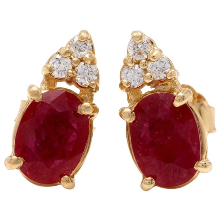 Exquisite 3.16 Carat Natural Untreated Red Ruby and Diamond 14K Solid Yellow For Sale