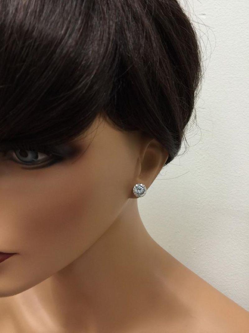 Donna Squisita borchia in oro bianco massiccio 14K con acquamarina naturale da 3,75 carati e diamante in vendita