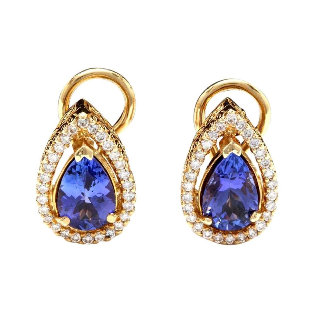 Exquisite 3.75 Carat Natural Tanzanite and Diamond 14k Solid Yellow Gold Stud For Sale