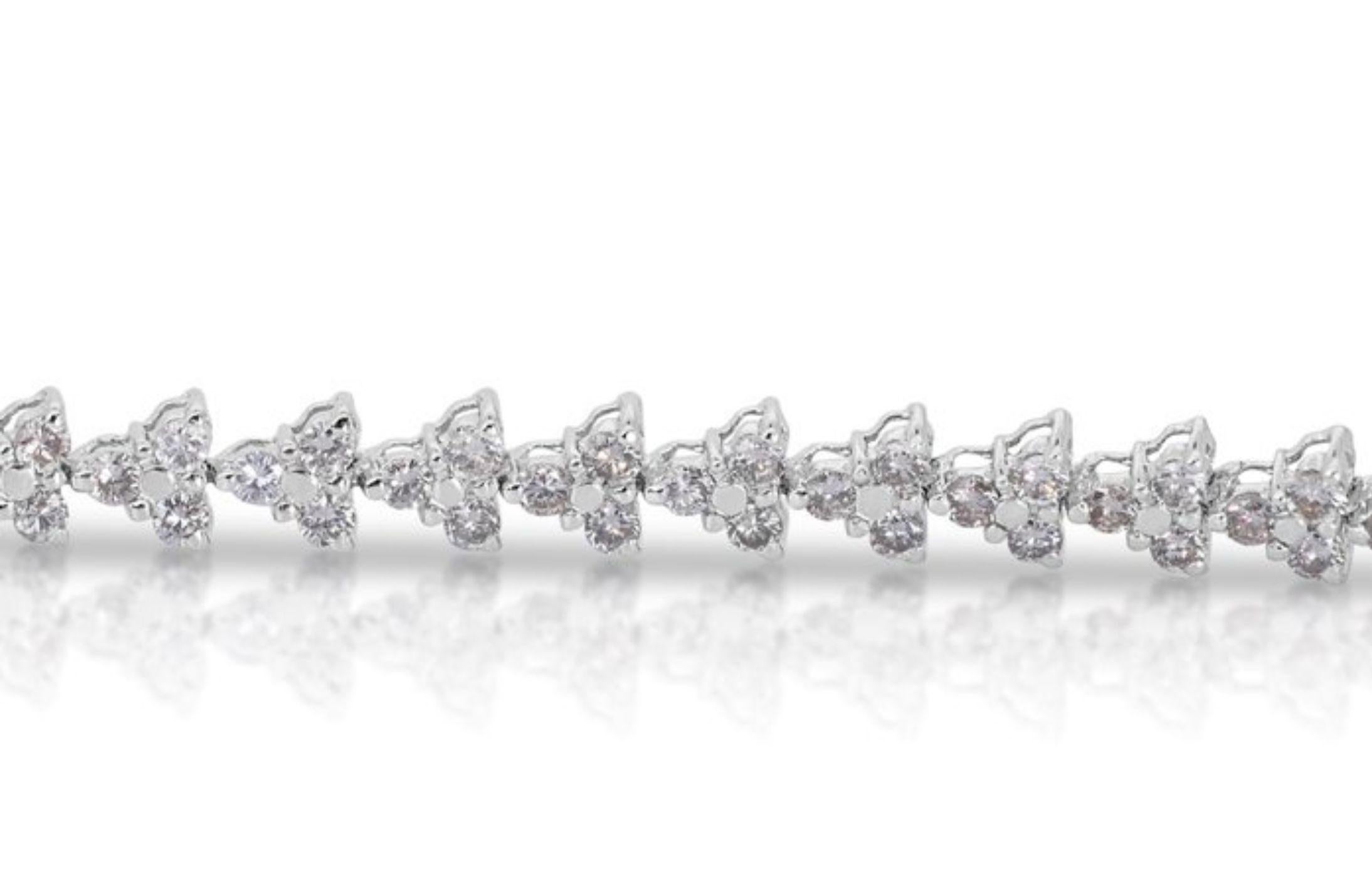Exquisite 3.75ct Round Diamond Bracelet set in 14K White Gold For Sale 4