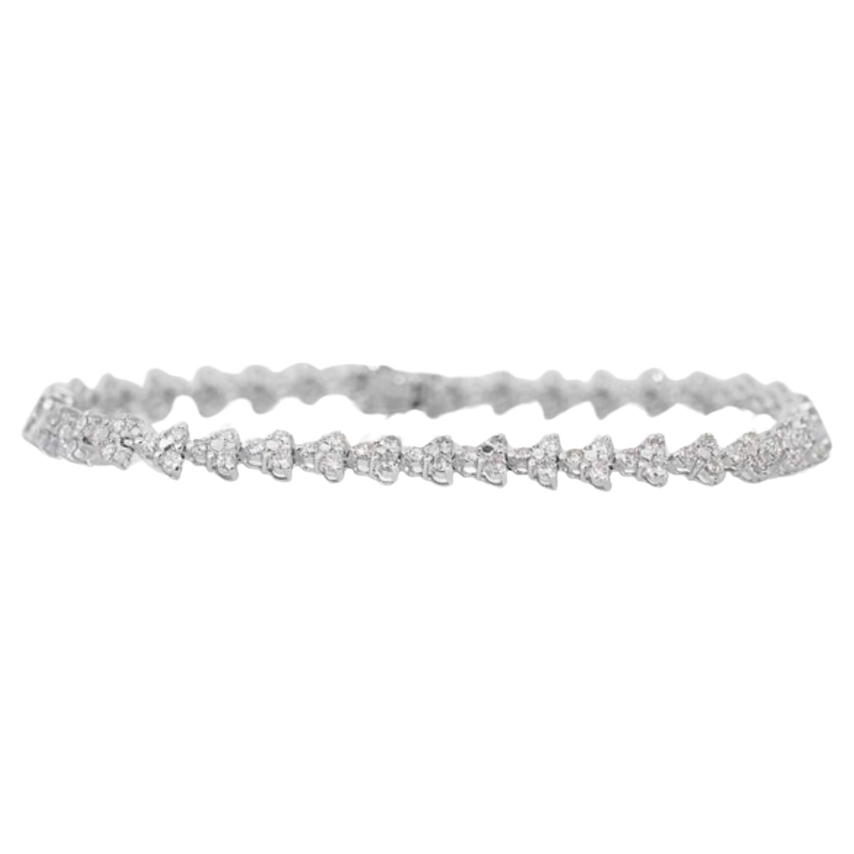 Exquisite 3.75ct Round Diamond Bracelet set in 14K White Gold For Sale