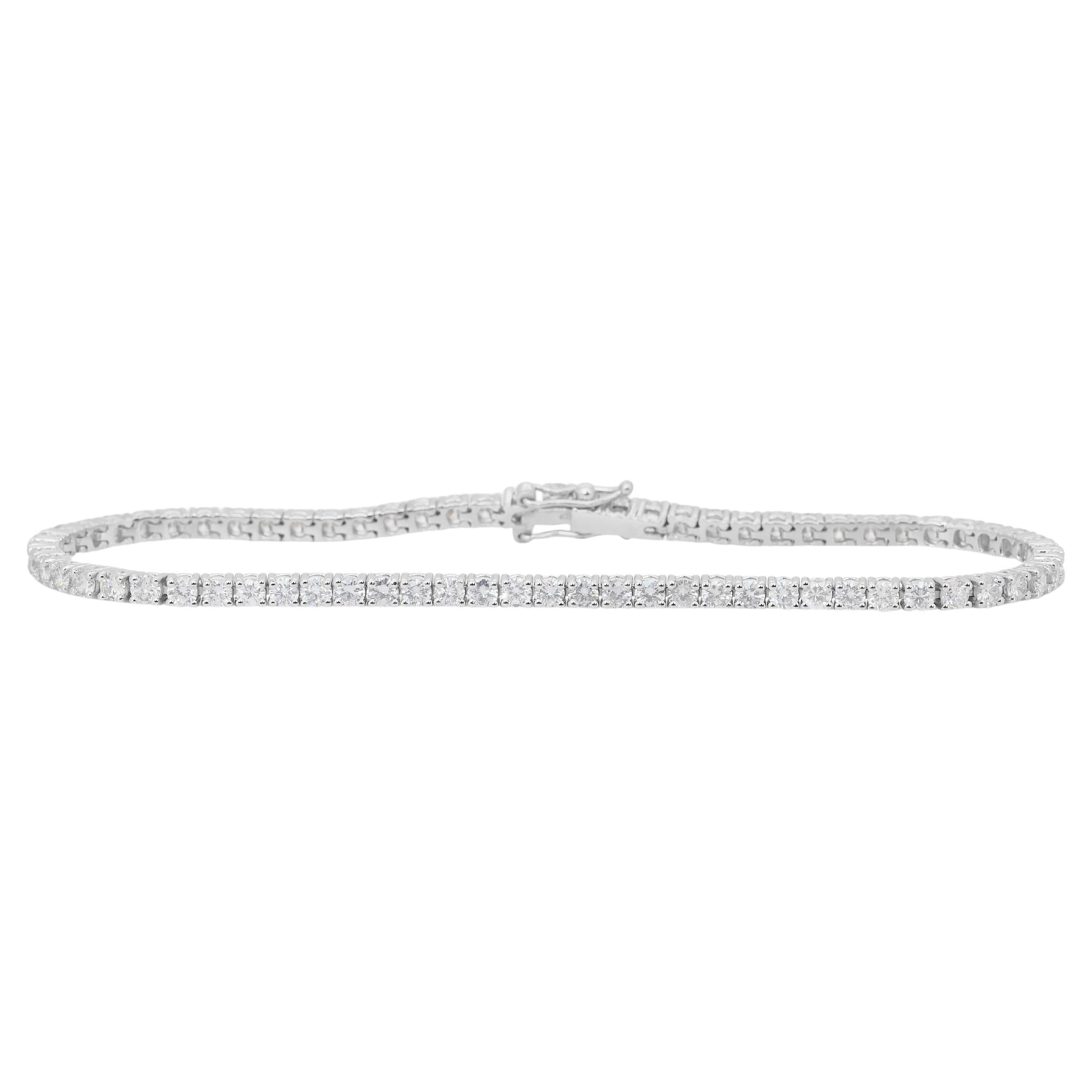 Exquisite 4.01ct Diamonds Tennis Bracelet in 18k White Gold - IGI Certified