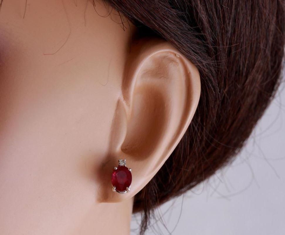 Women's Exquisite 4.18 Carat Natural Red Ruby and Diamond 14 Karat Solid White Gold Stud For Sale