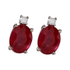 Exquisite 4.18 Carat Natural Red Ruby and Diamond 14 Karat Solid White Gold Stud