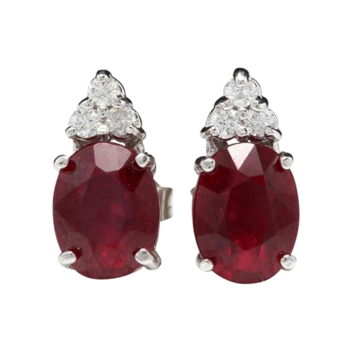 Exquisite 4.20 Carat Red Ruby and Natural Diamond 14 Karat Solid White Gold Stud For Sale