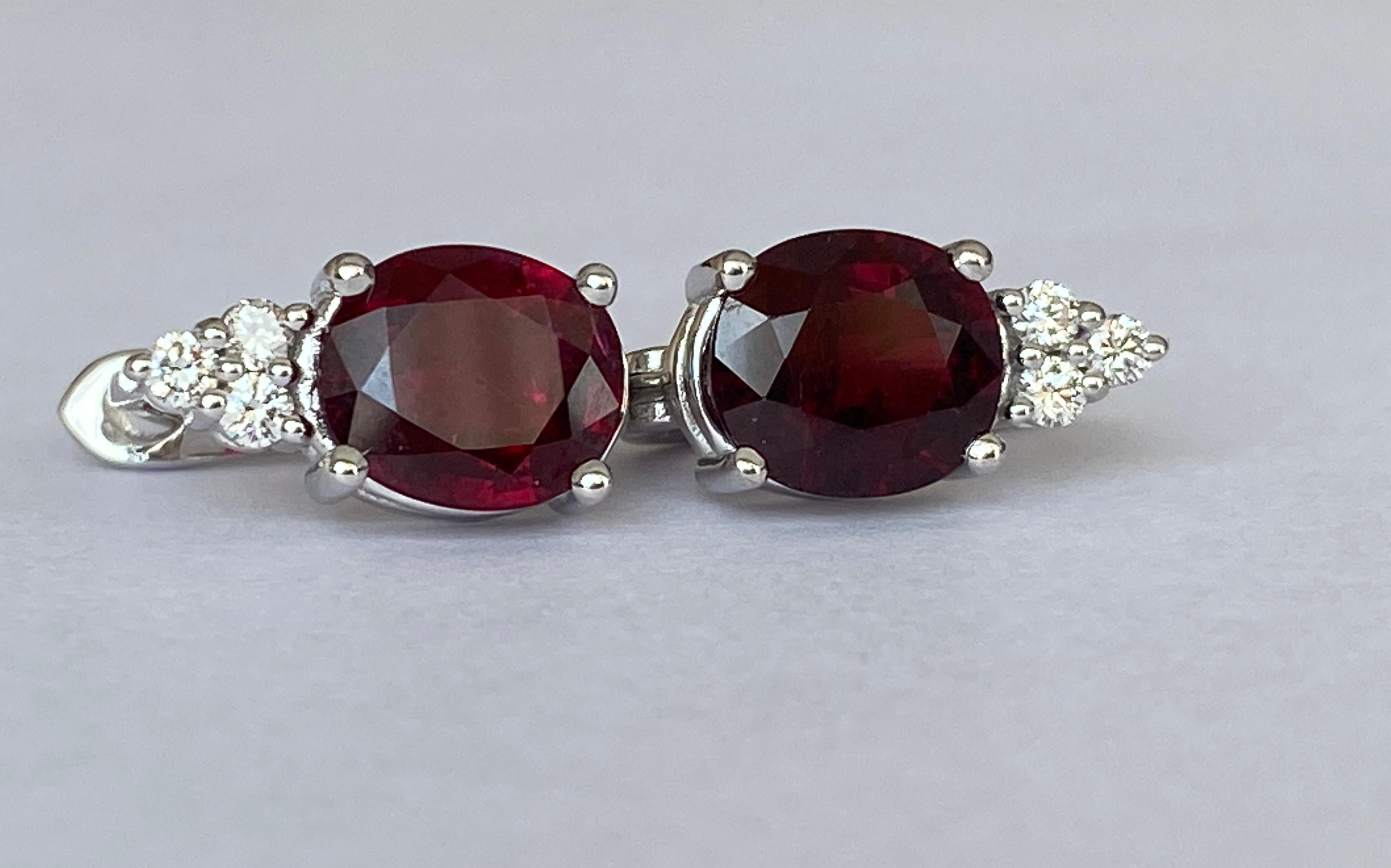Oval Cut Exquisite 4.32Carat Red Ruby and Diamond 18k Solid White Gold Stud Earrings For Sale