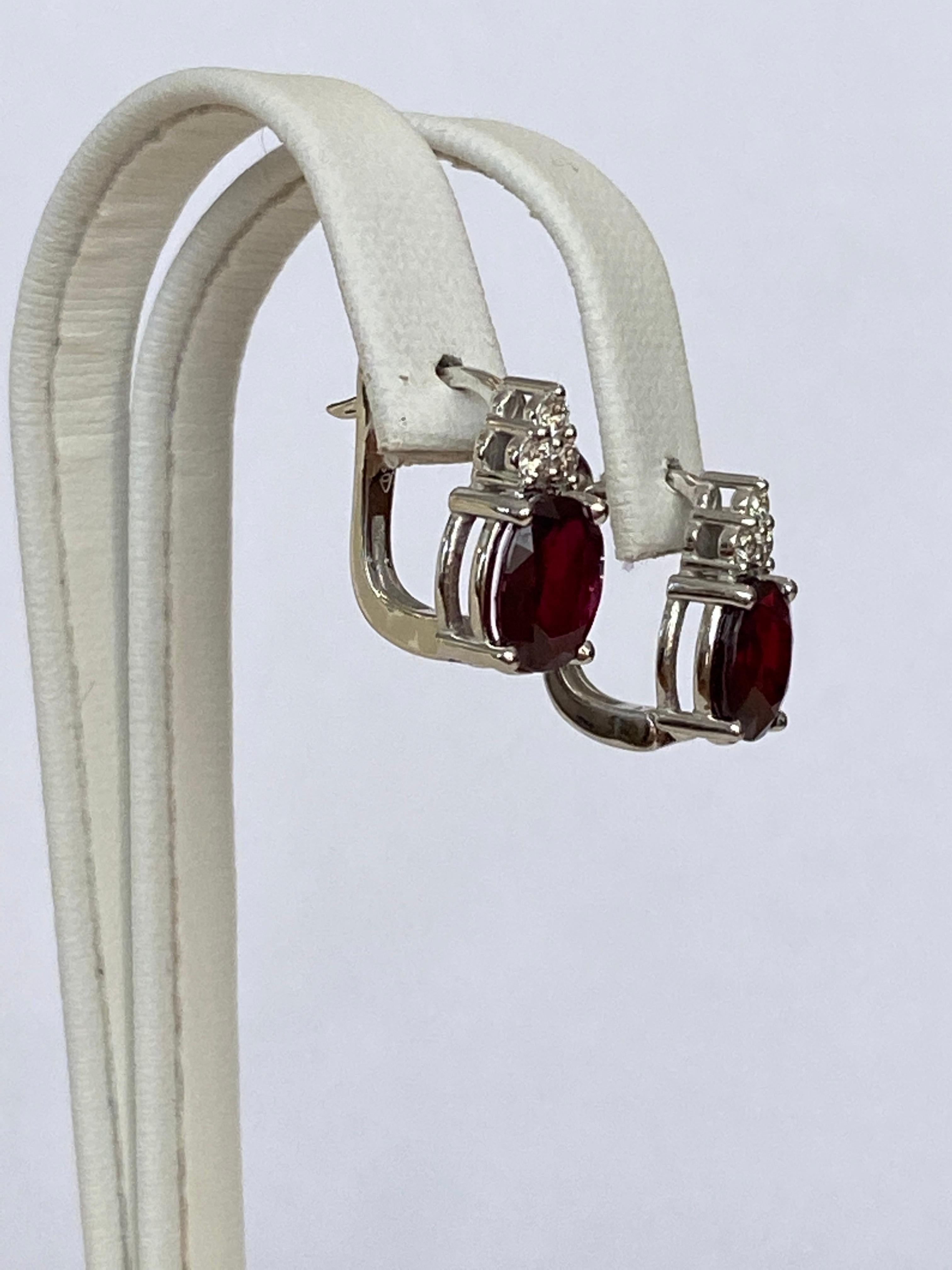 Exquisite 4.32Carat Red Ruby and Diamond 18k Solid White Gold Stud Earrings For Sale 2