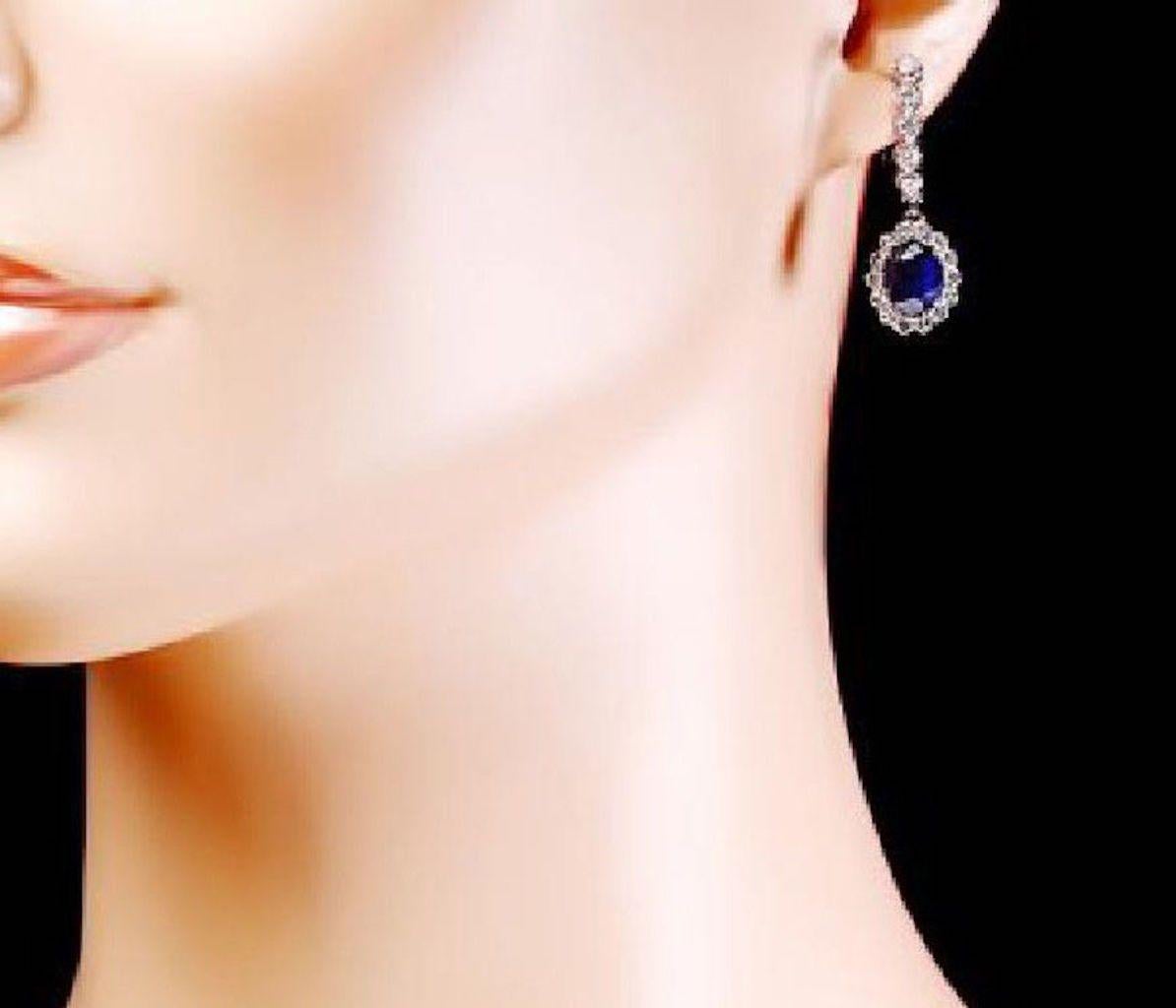 Boucles d'oreilles exquises en or massif 14 carats avec saphir naturel de 6,70 carats et diamants Neuf - En vente à Los Angeles, CA
