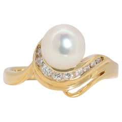 Exquisite 6.75mm Akoya Pearl Ring with Natural Diamonds in 18K Yellow Gold