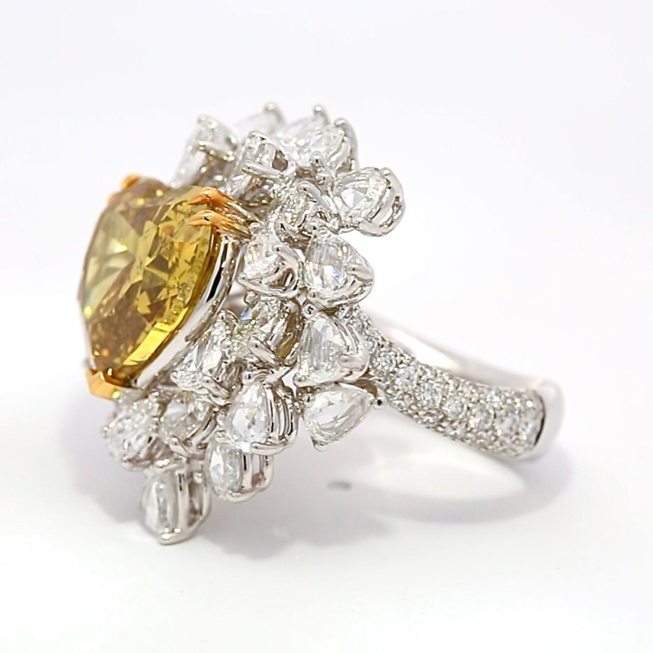 Pear Cut Exquisite 7.30 Carat Heart-Shaped Green Diamond Ring with Pave White Diamonds (5 For Sale