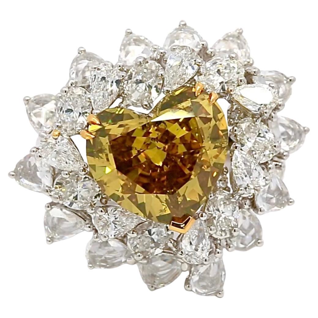 Exquisite 7.30 Carat Heart-Shaped Green Diamond Ring with Pave White Diamonds (5 For Sale