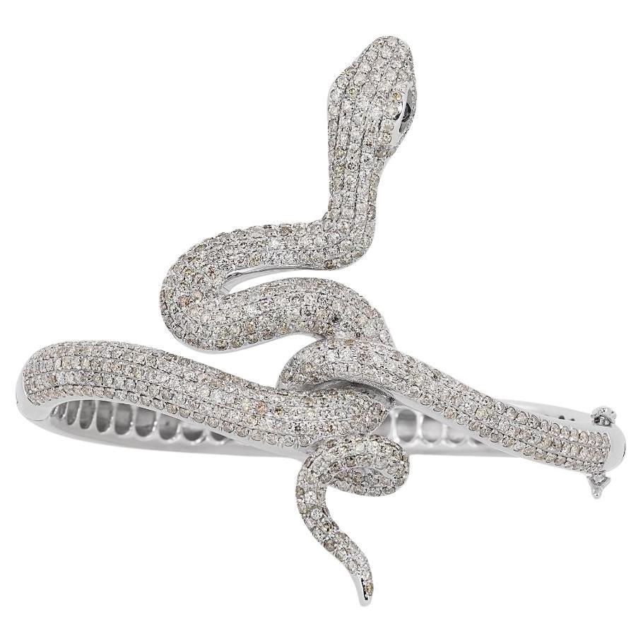 Exquisite 7.36ct Sapphire and Diamond Ensemble in 18K White Gold Snake Bracelet  For Sale