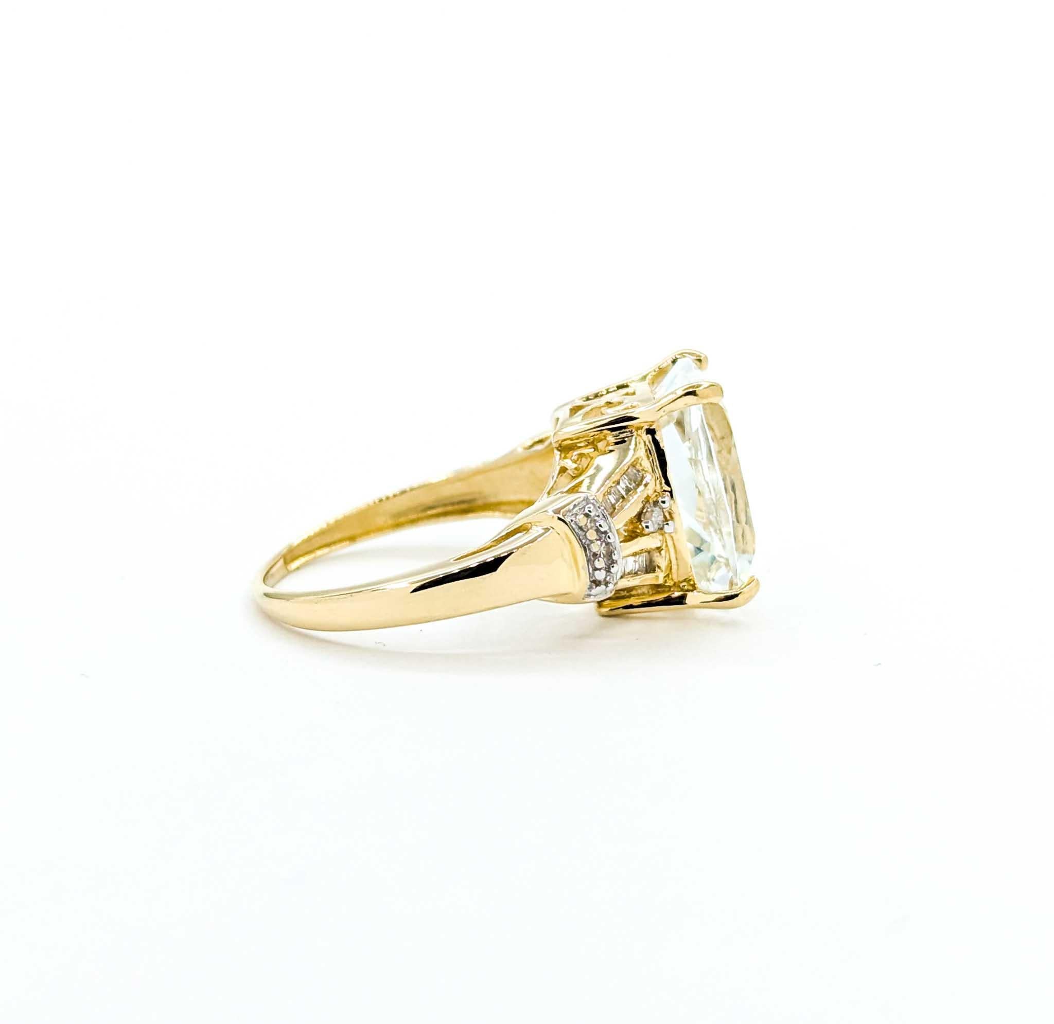 Women's Exquisite 7ct Green Prasiolite & Diamond Ribbon Filigree Ring in 14k Yellow Gold For Sale