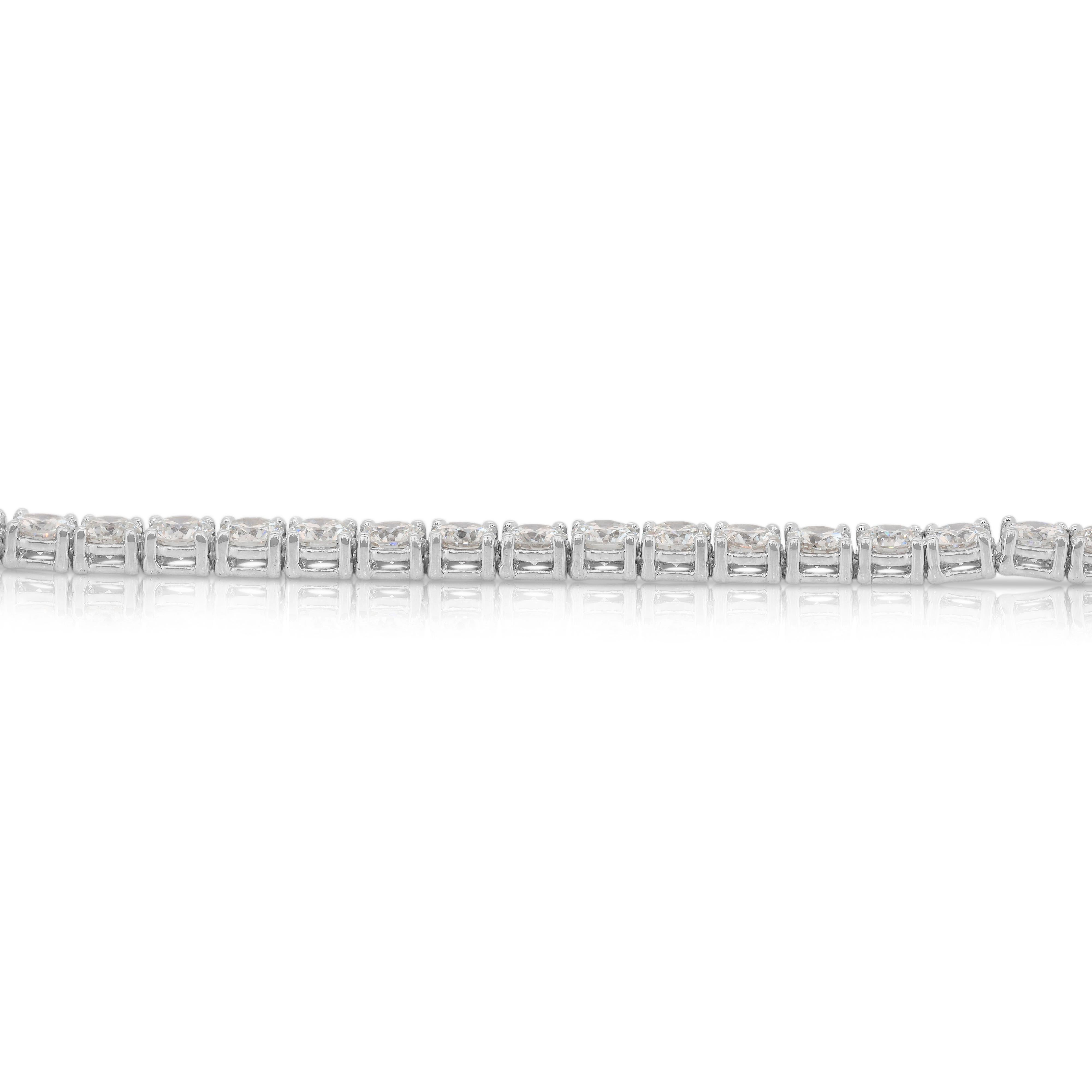 Squisito bracciale tennis con 8,01 carati di diamanti in oro bianco 18 carati - certificato IGI in vendita 2