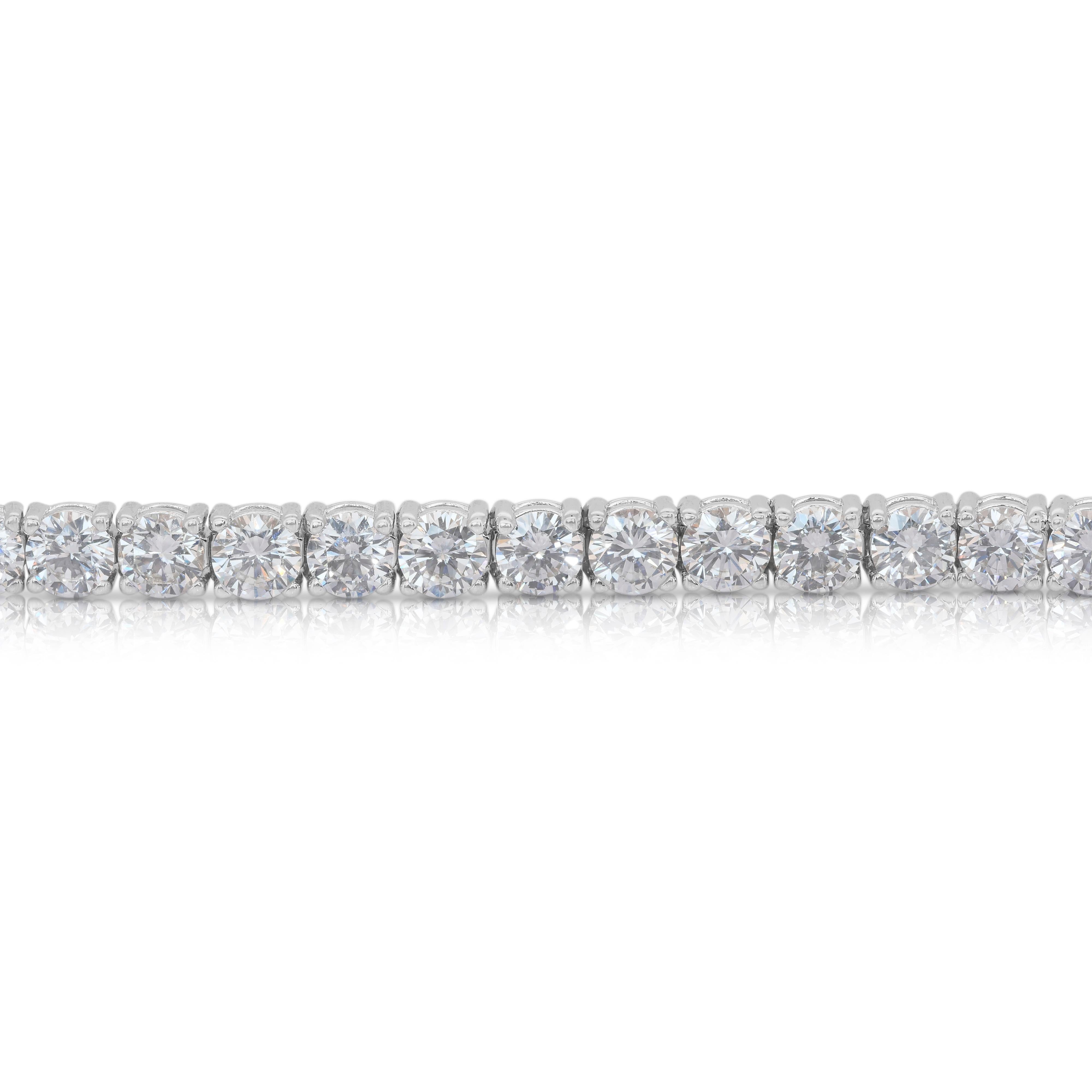 Squisito bracciale tennis con 8,01 carati di diamanti in oro bianco 18 carati - certificato IGI in vendita 3