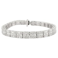 Exquis bracelet tennis en or blanc 14 carats et diamants de 8,21 carats