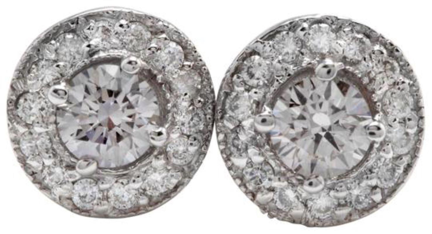 Exquisite .94 Carat Natural Diamond 14 Karat Solid White Gold Stud Earrings In New Condition For Sale In Los Angeles, CA