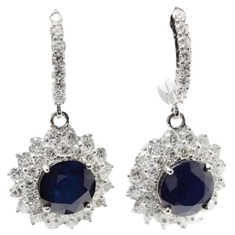 Exquisite 9.47 Carat Natural Blue Sapphire and Diamond 14 Karat Solid White Gold For Sale