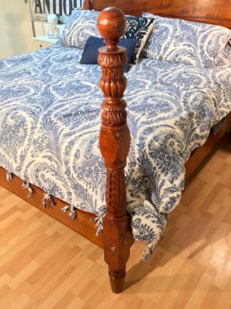 Turned Exquisite Acanthus Carved Cannon Ball Low Post Bed in Tiger Maple, circa 1820 For Sale