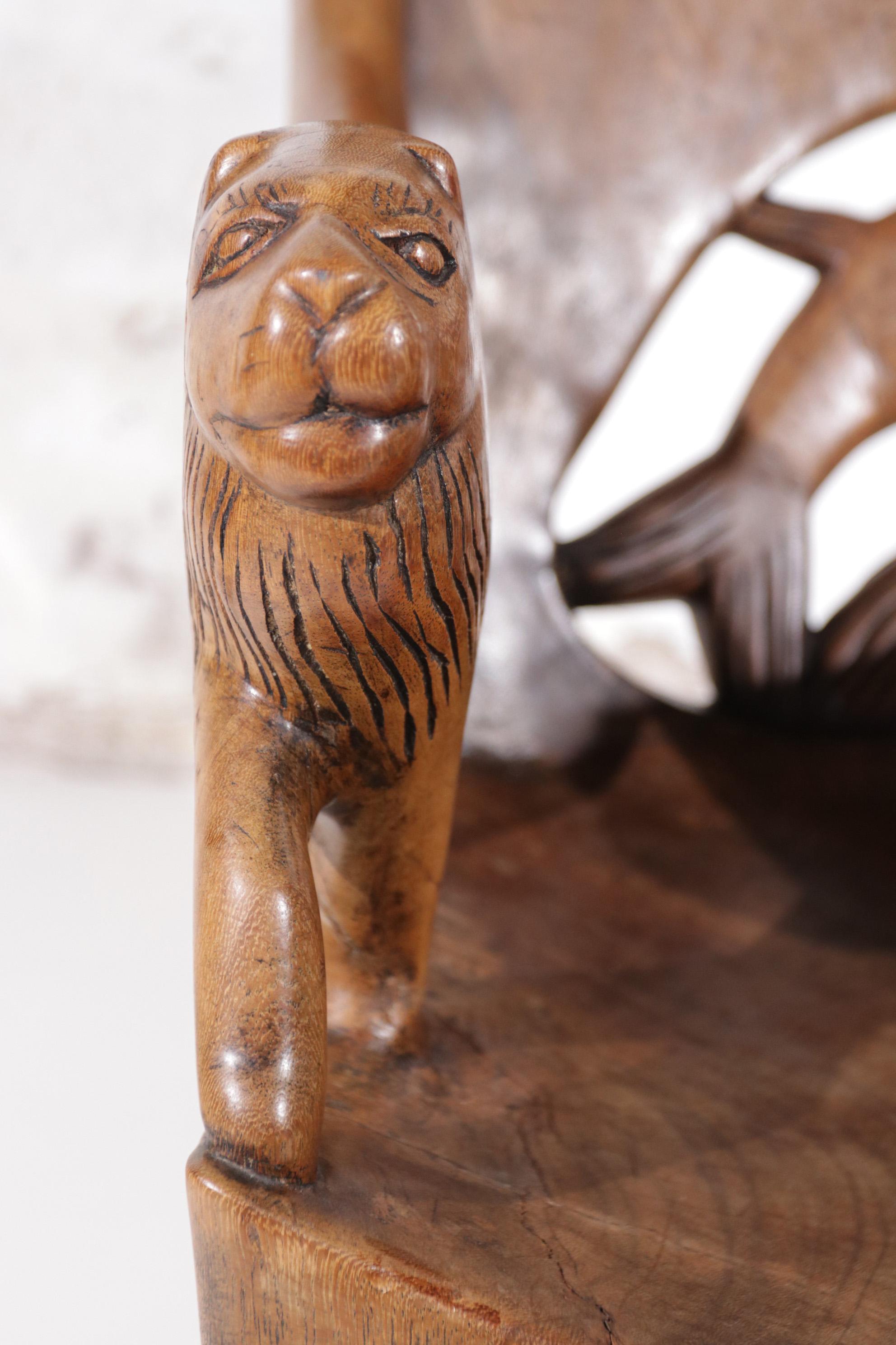 Exquise sculpture africaine du trône du lion 1 pièce en bois massif sculpté à la main 7