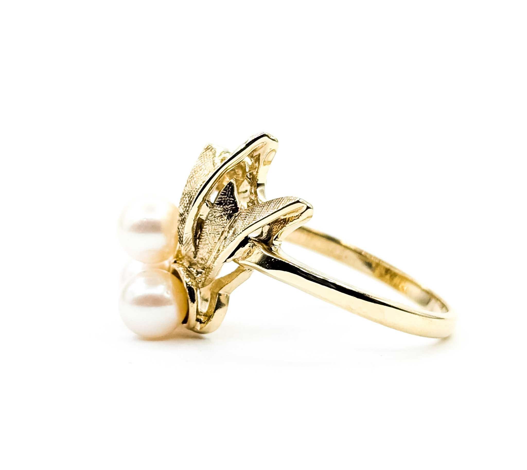 Contemporary Exquisite Akoya Pearl Ring in 10k Vintage Gold For Sale