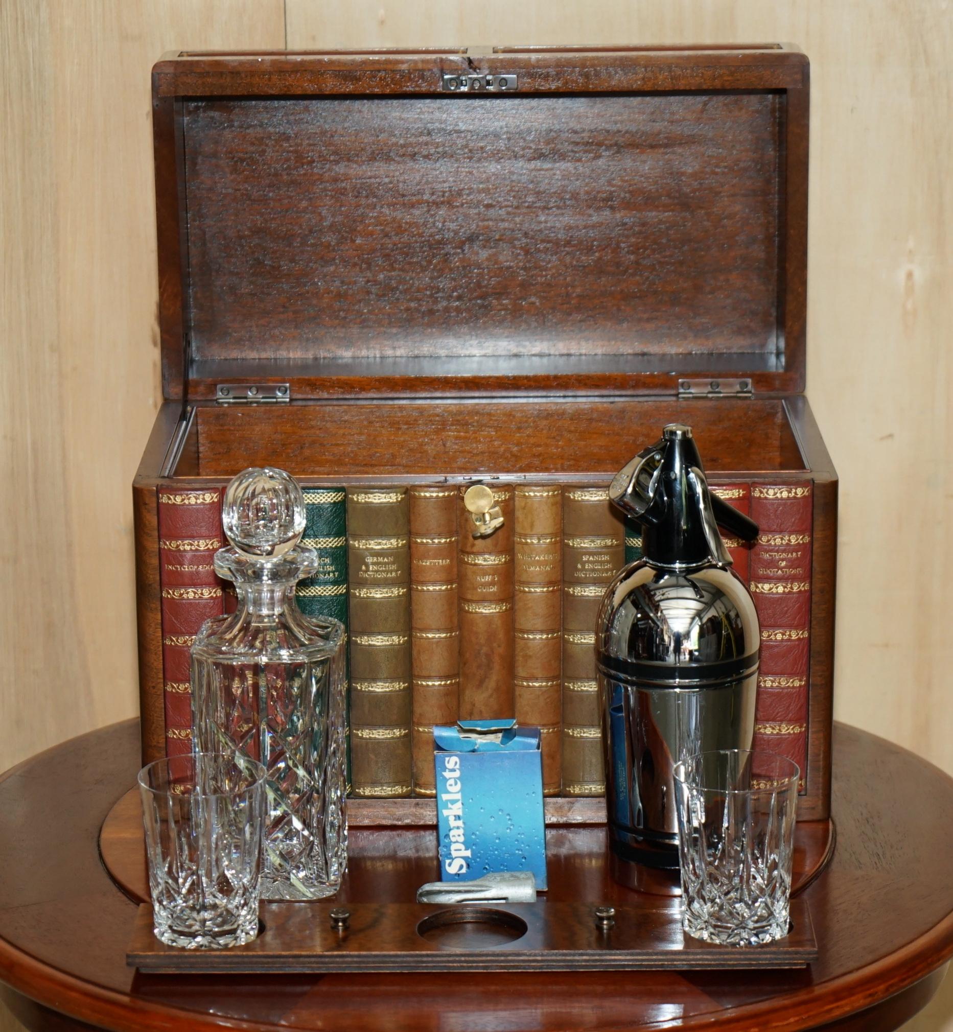 EXQUISiTE ALFRED DUNHILL FAUX BOOKS HIDDEN DRINKS DECANTER SET SPARKLETS LTD SET 4