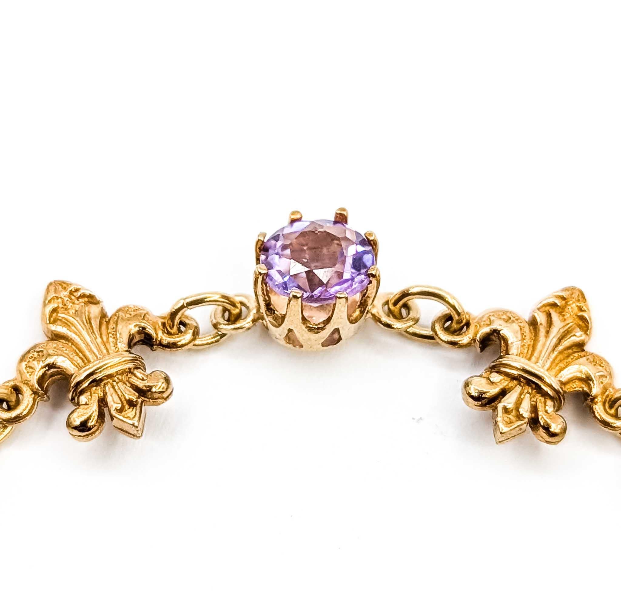 Round Cut Exquisite Amethyst and 9k Yellow Gold Bracelet For Sale