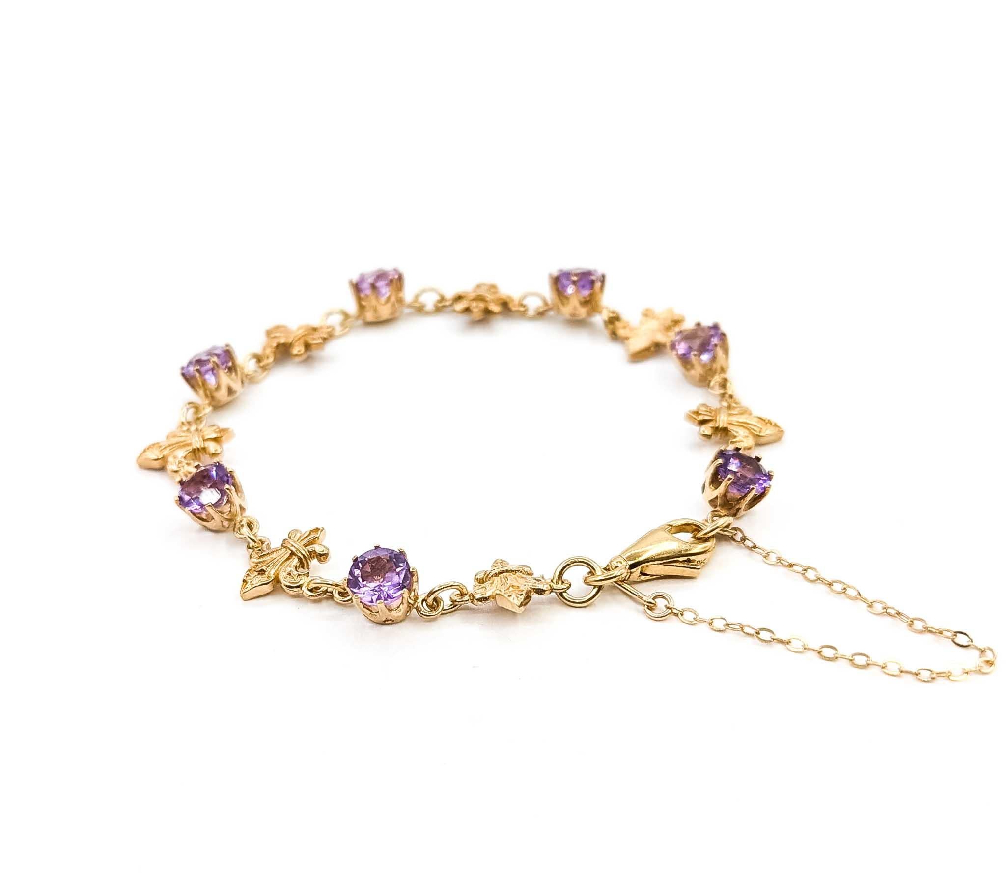 Exquisite Amethyst and 9k Yellow Gold Bracelet For Sale 1