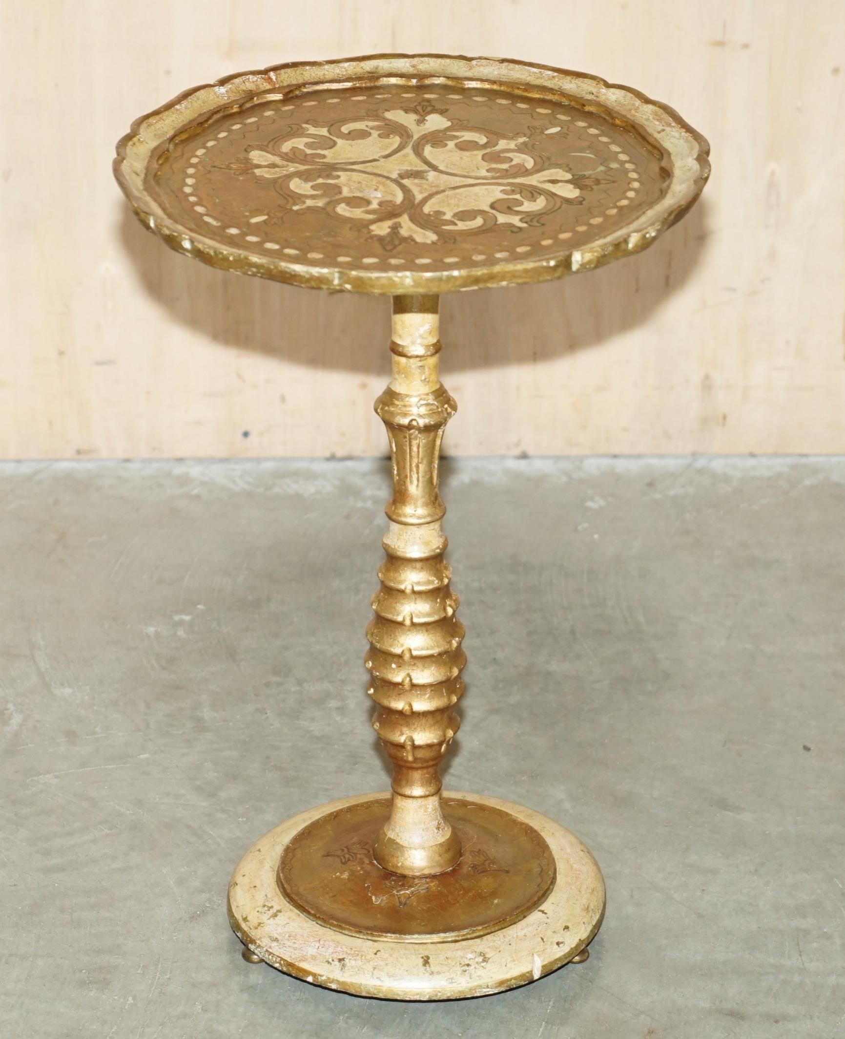 Royal House Antiques

Royal House Antiques freut sich, diesen hübschen italienischen, um 1900 polychrom bemalten Beistelltisch mit beschwerter Basis zum Verkauf anbieten zu können.

Bitte beachten Sie die Liefergebühr aufgeführt ist nur ein