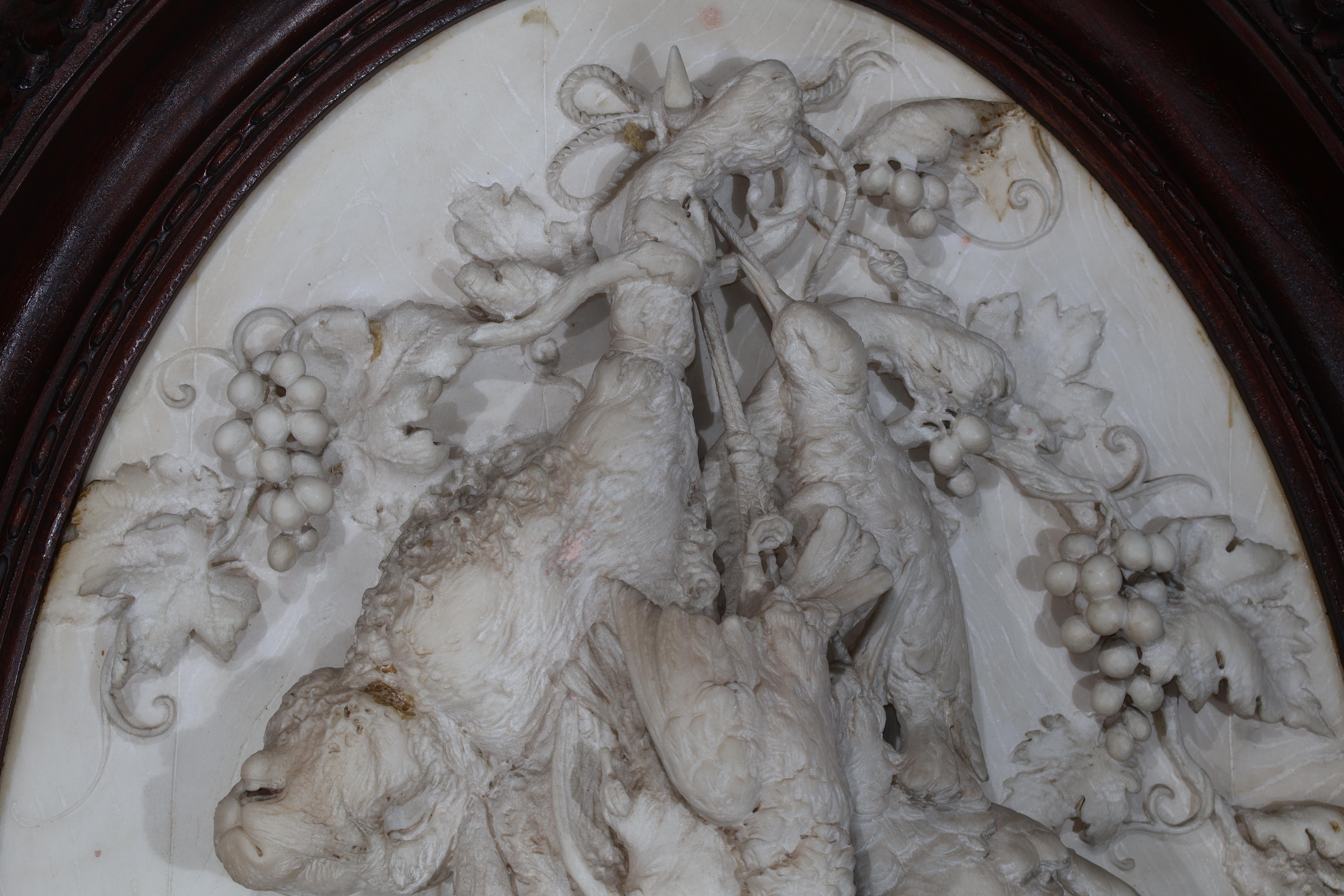 Exquisites und sehr bedeutendes Paar „Natures Mortes“ Carrara-Marmor, Carrara-Marmor im Angebot 1