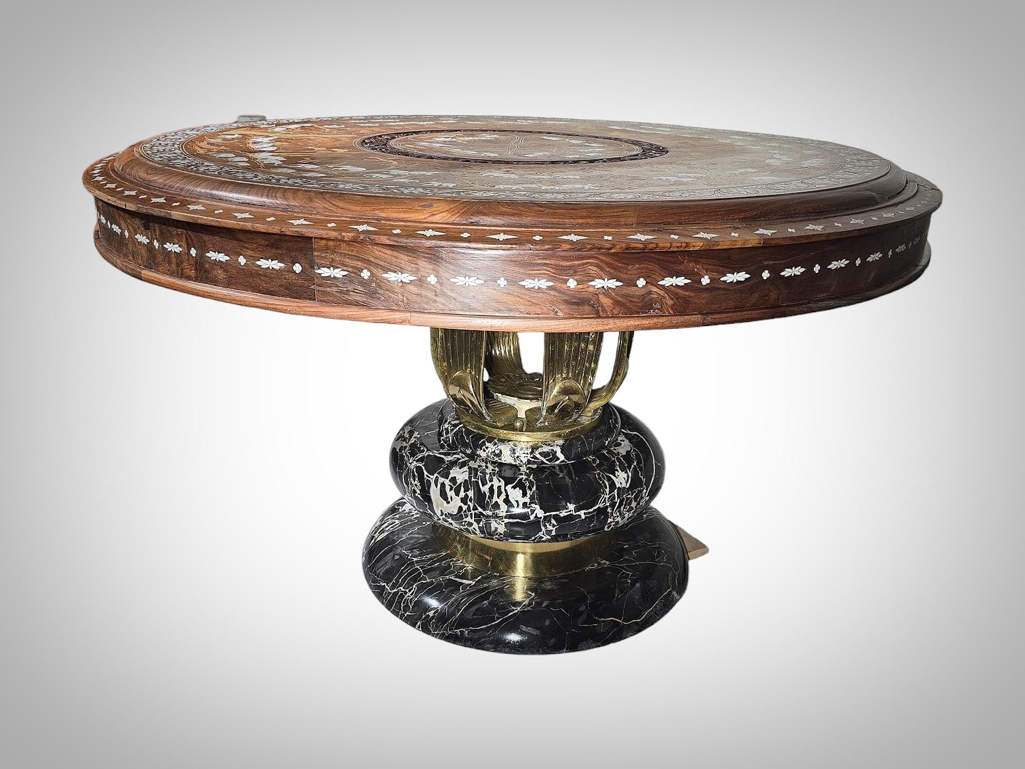 Exquisite Anglo-Indian Table from the Late 19th Century! For Sale 10