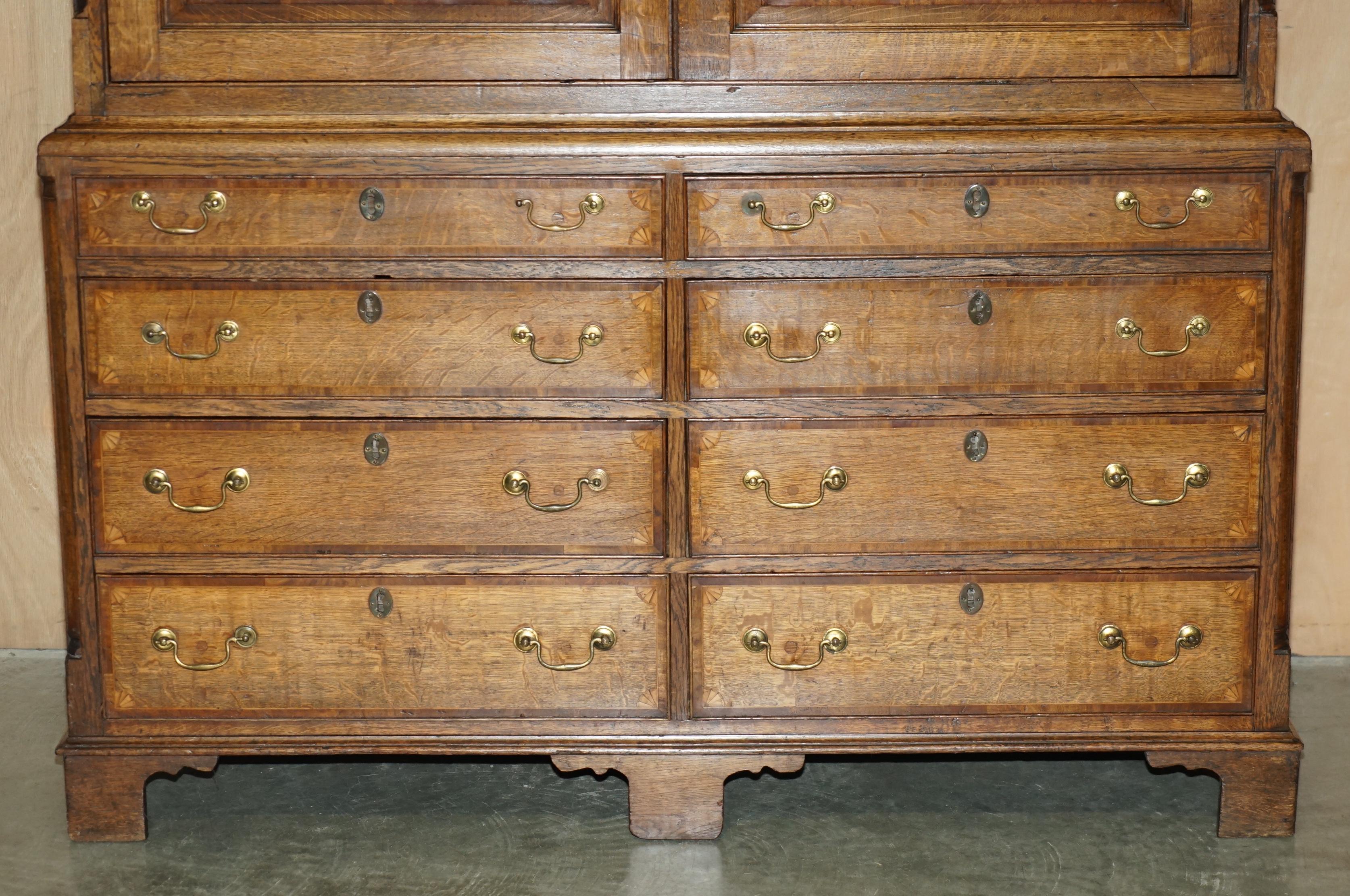 EXQUISITE ANTiQUE 1800 SHERATON INLAID HOUSEKEEPERS CUPBOARD WARDROBE DRAWERS For Sale 1