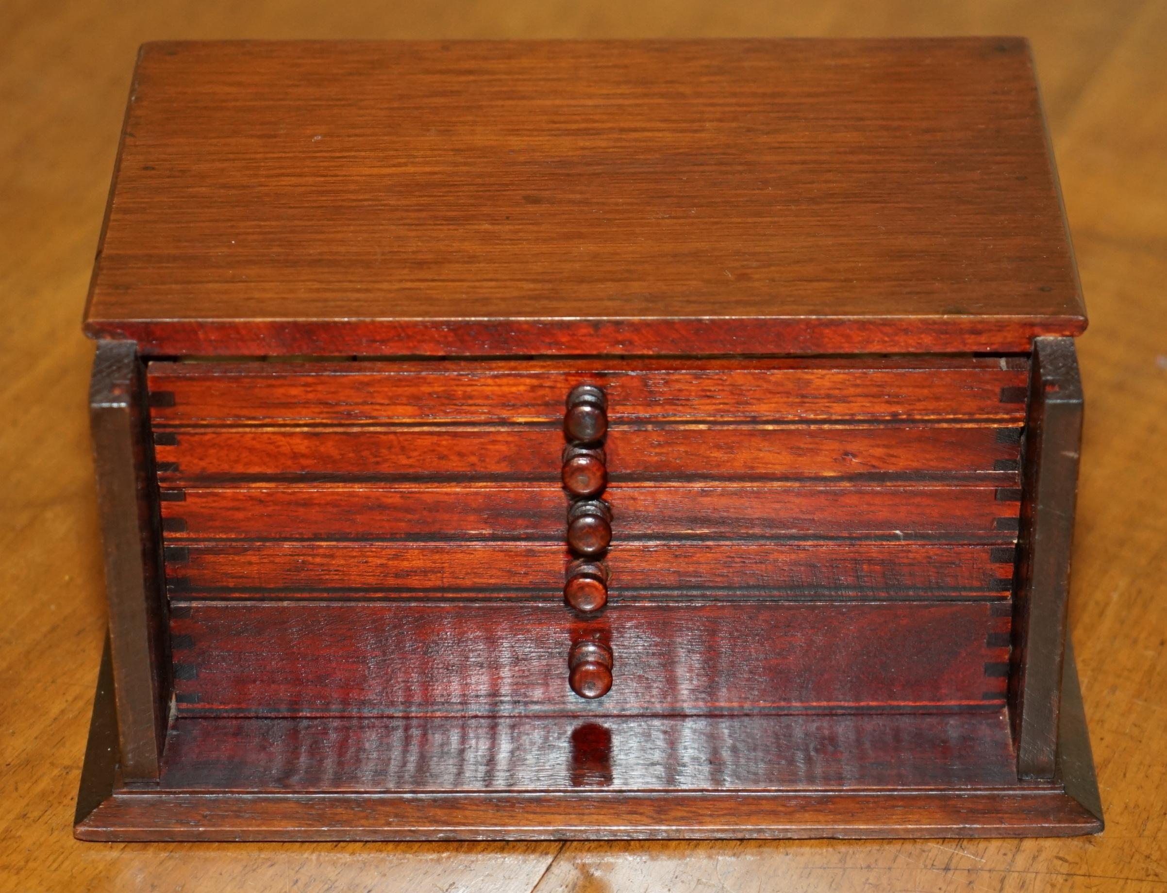 EXQUISITA SUITE ANTIGUA DE MAHJONG PARA 4 PERSONAS CIRCA 1920 EXPORTACIÓN CHINA CON DADOS en Bueno estado para la venta en West Sussex, Pulborough