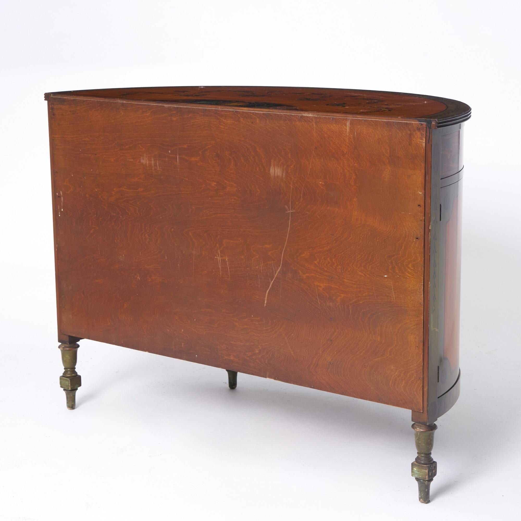 Magnifique buffet/crédence ancien de style Adams en bois de citronnier peint à la main en vente 3