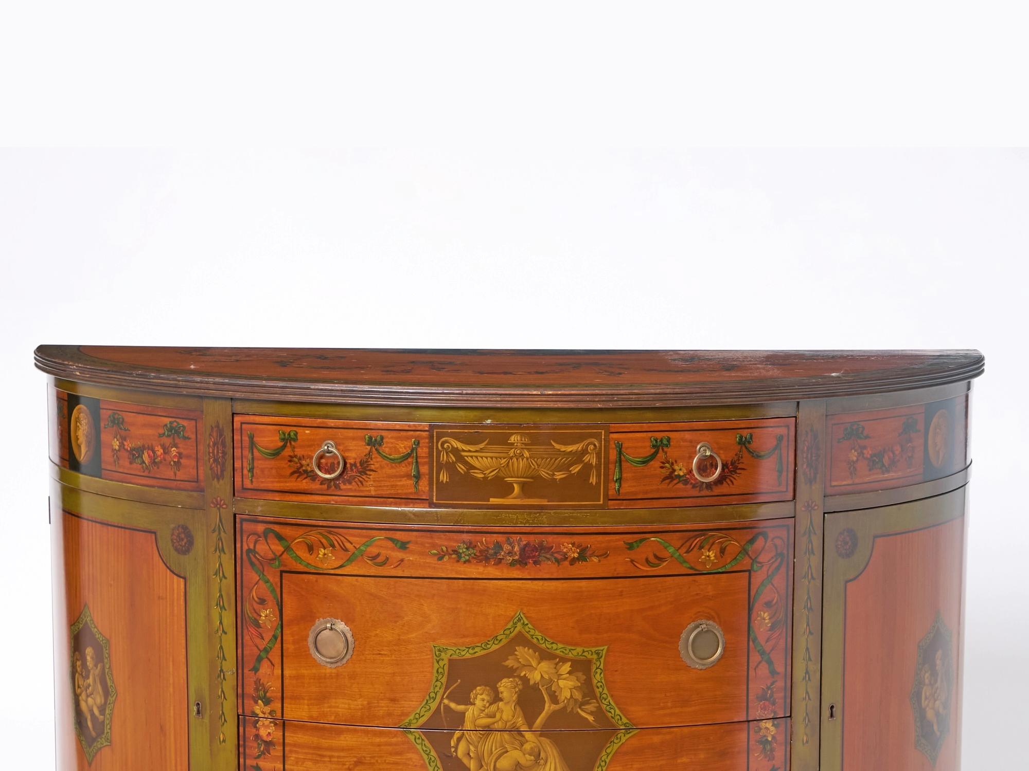 Sculpté à la main Magnifique buffet/crédence ancien de style Adams en bois de citronnier peint à la main en vente