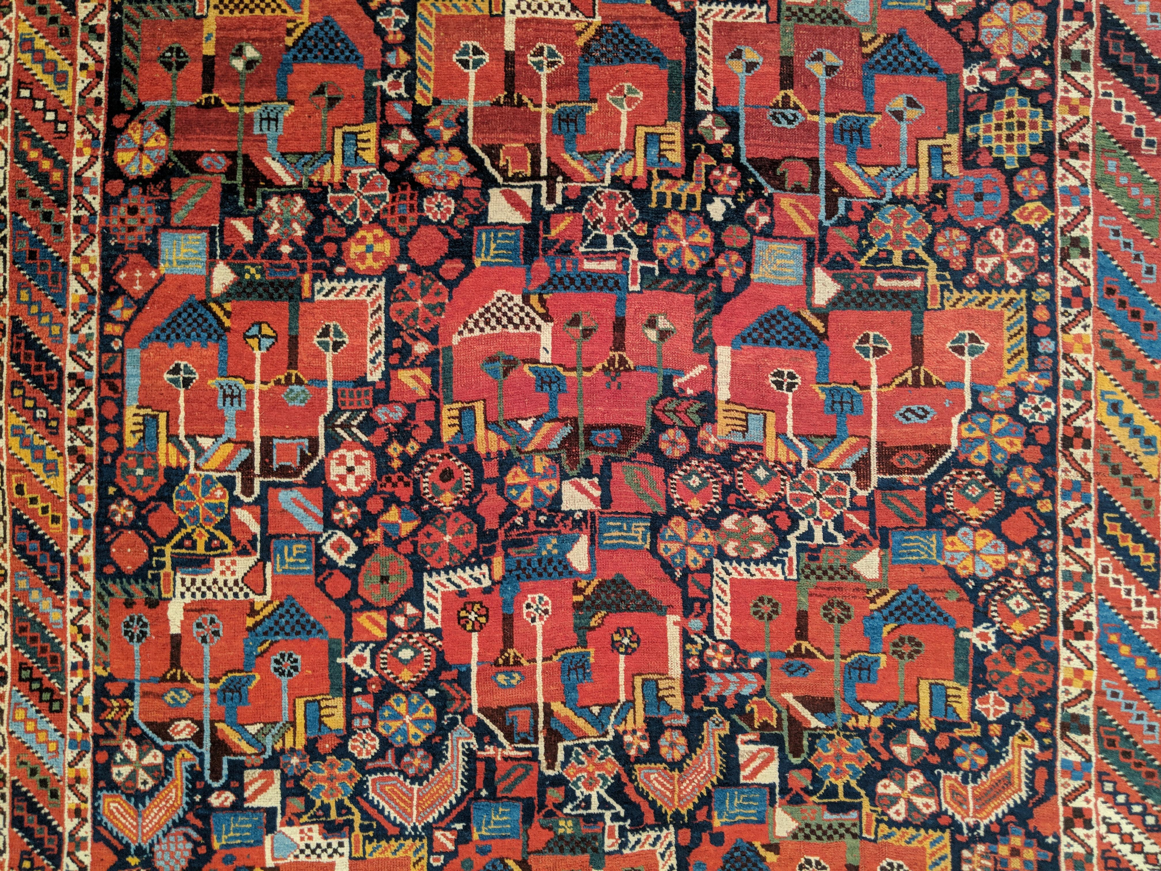 Exquisiter antiker Afshar-Teppich mit europäischem Blumendesign im Angebot 2