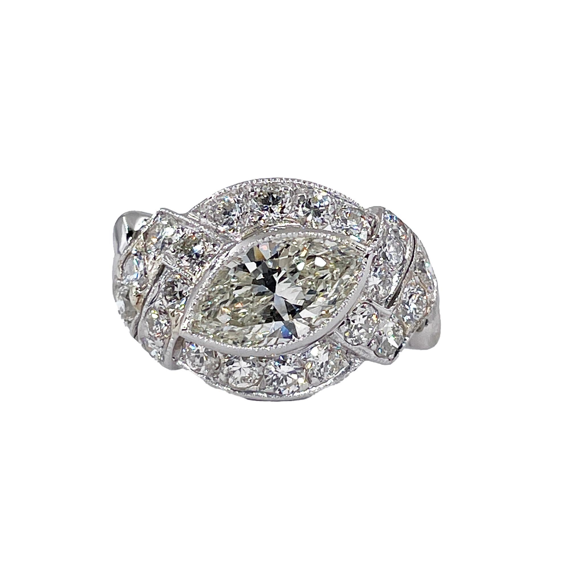 Women's Exquisite Antique Art Deco 2.51ct Moval Marquise Cut Diamond PL Engagement Ring For Sale