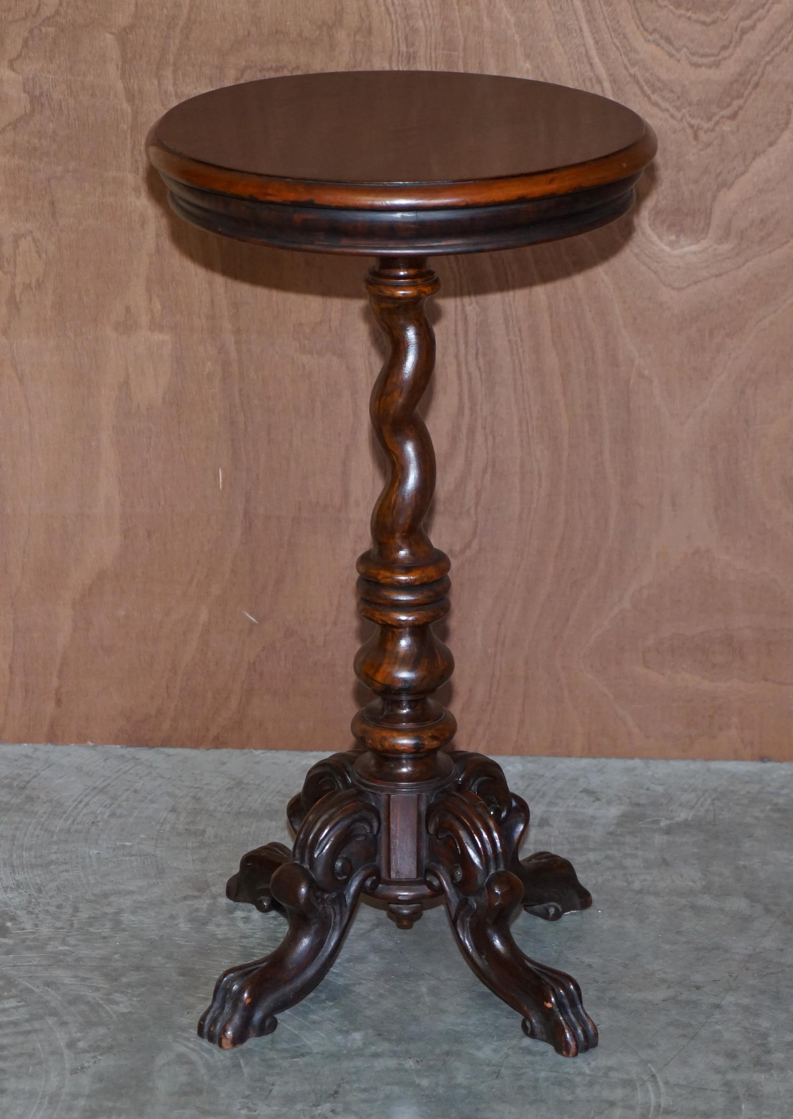 We are delighted to offer for sale this stunning original restored Victorian circa 1900 side occasional table with ornately carved legs and barley twit column base 

A very good looking and well made piece, ideally suited for serving lunch and so