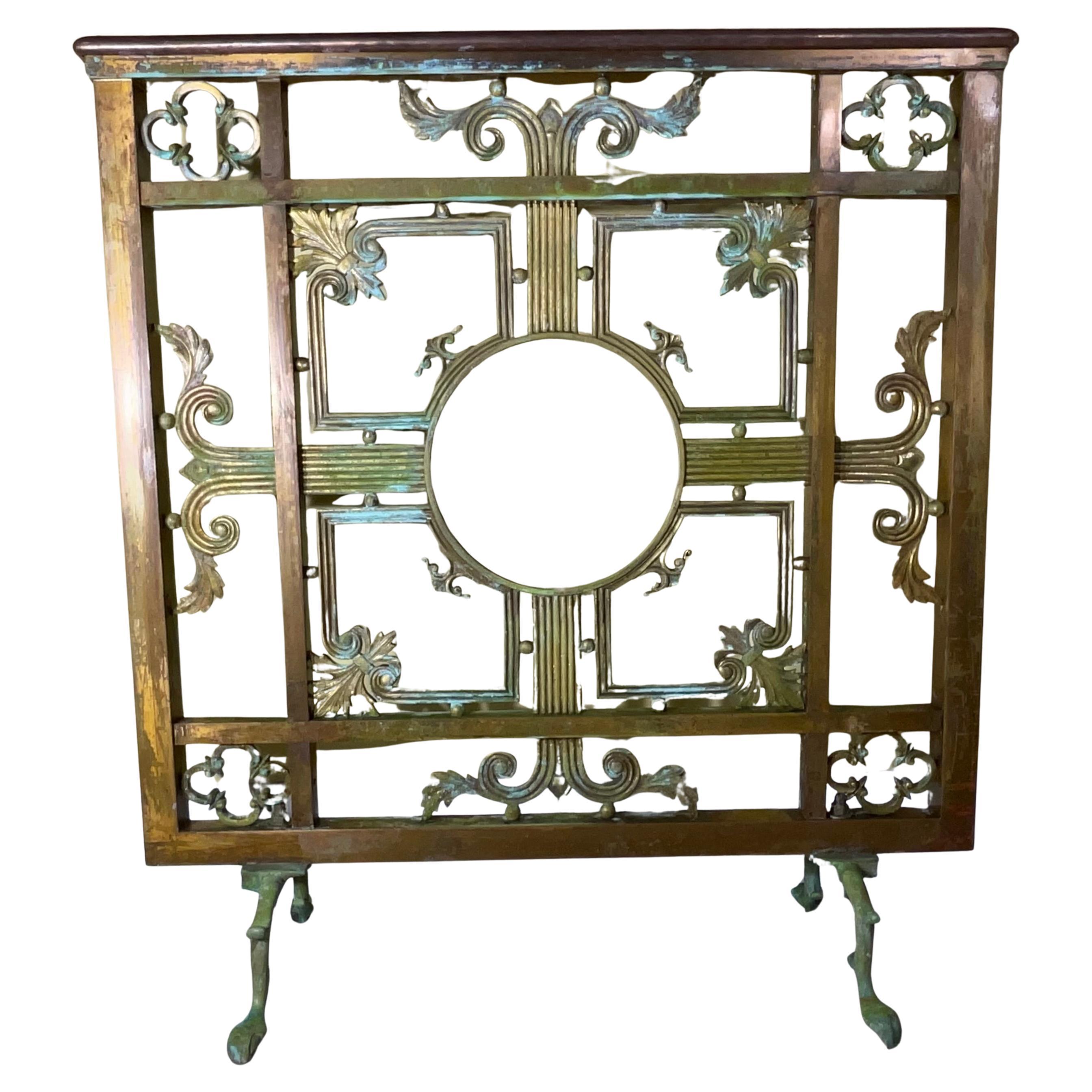 Exquisita Pantalla de Bronce Antiguo y Latón para Chimenea - Una Belleza Impresionante