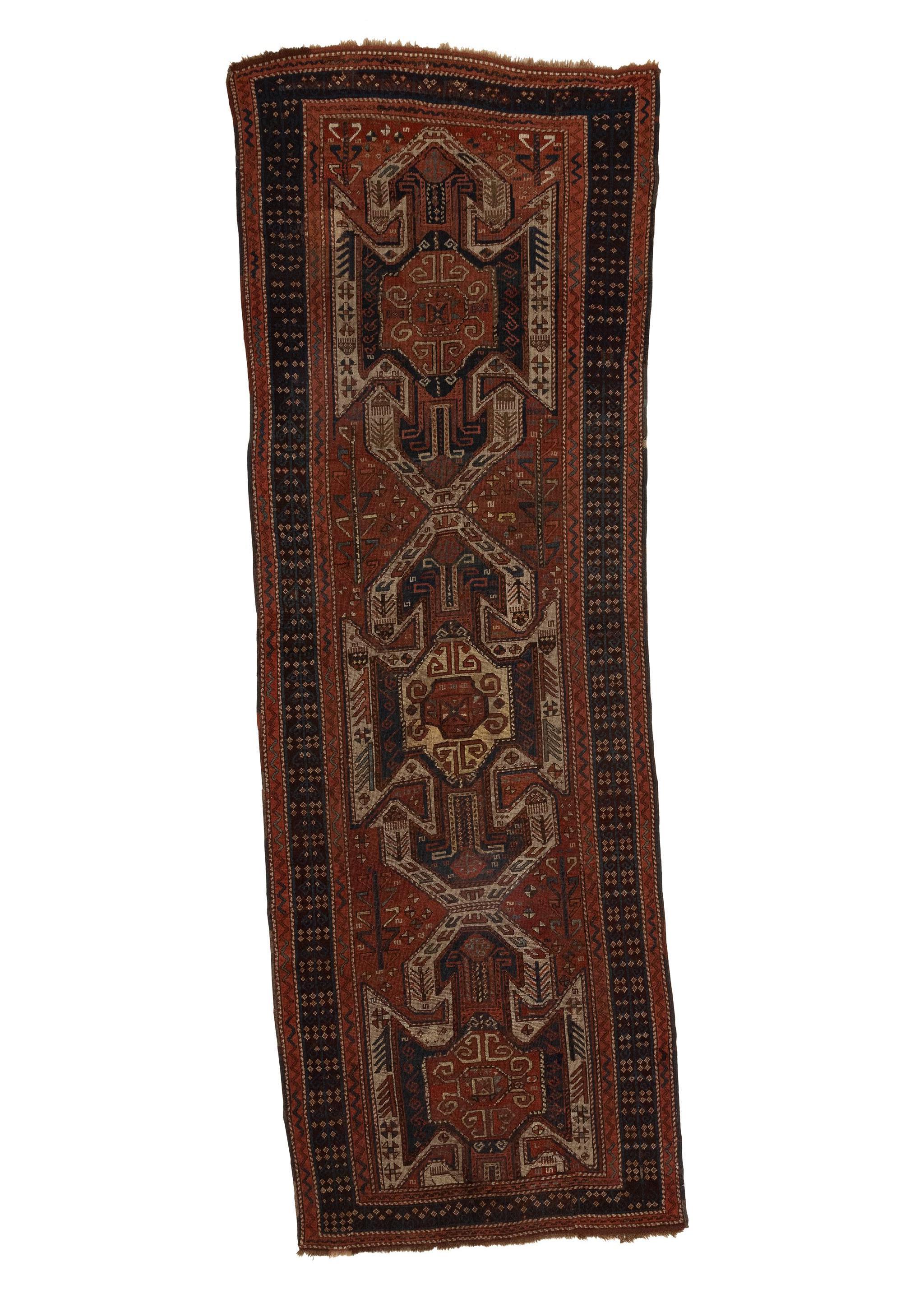 Magnifique tapis caucasien ancien des années 1880 Bon état - En vente à Los Angeles, CA