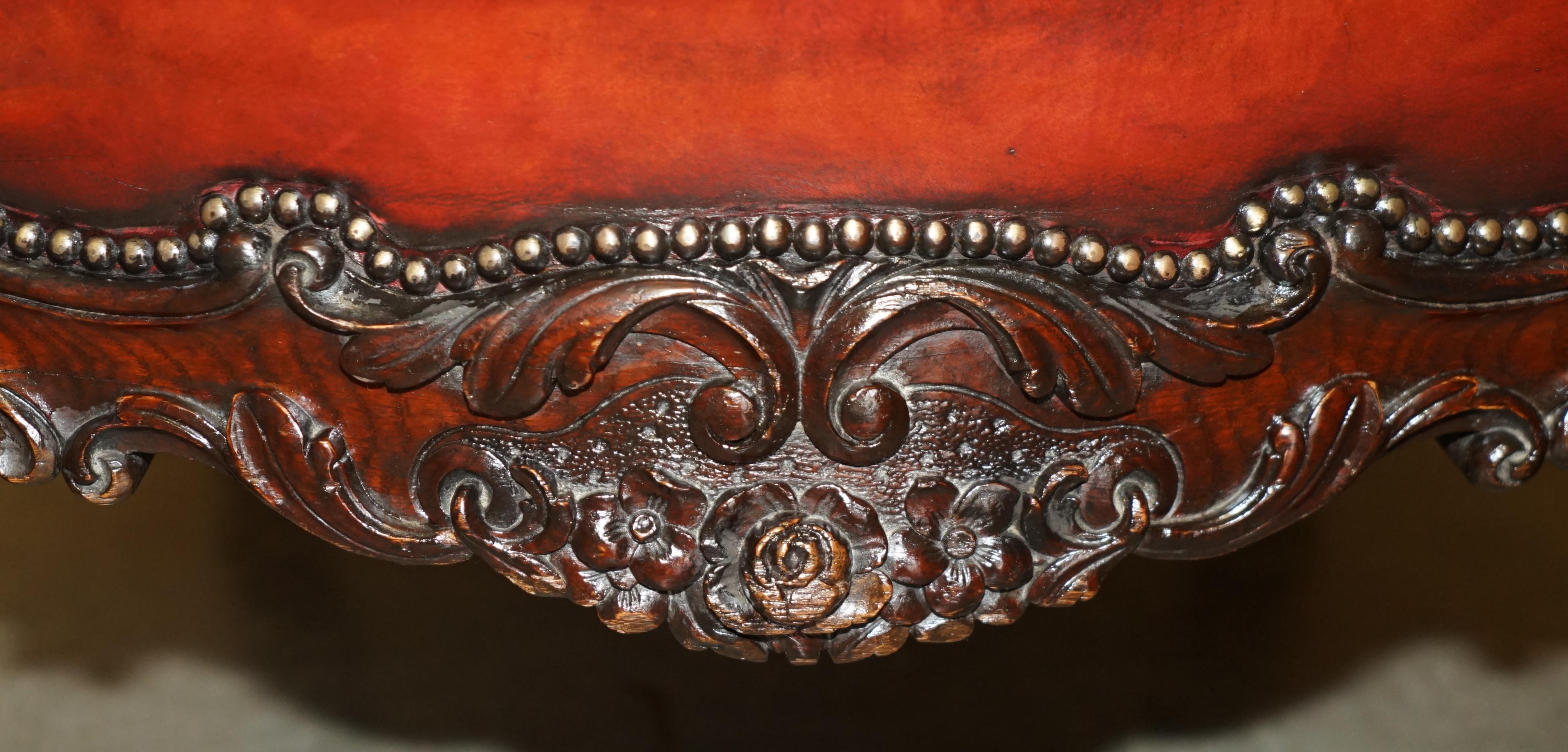 EXQUISITE ANTIQUE CIR 1840 HAND CARVED LIONS HEAD CHESTERFIELD LiBRARY ARMCHAIR For Sale 4
