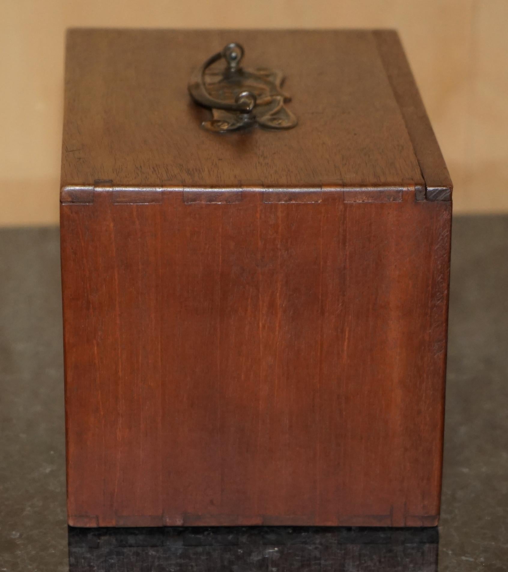 EXQUISITE ANTIQUITÉE COMPLETE FOUR PERSON MAHJONG SUITE CIRCA 1900's CHINESE EXPORT 10