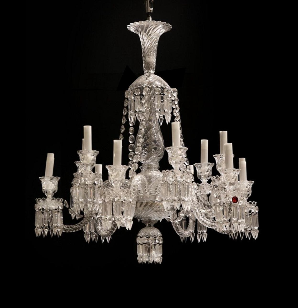 Squisito lampadario Antique French in cristallo Baccarat stile Luigi XVI in vendita 6