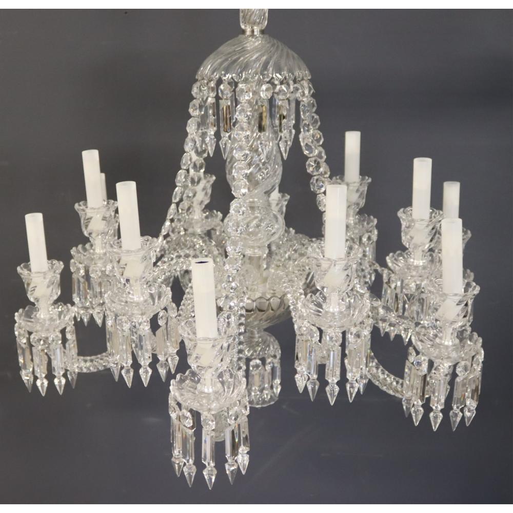 Squisito lampadario Antique French in cristallo Baccarat stile Luigi XVI in vendita 2