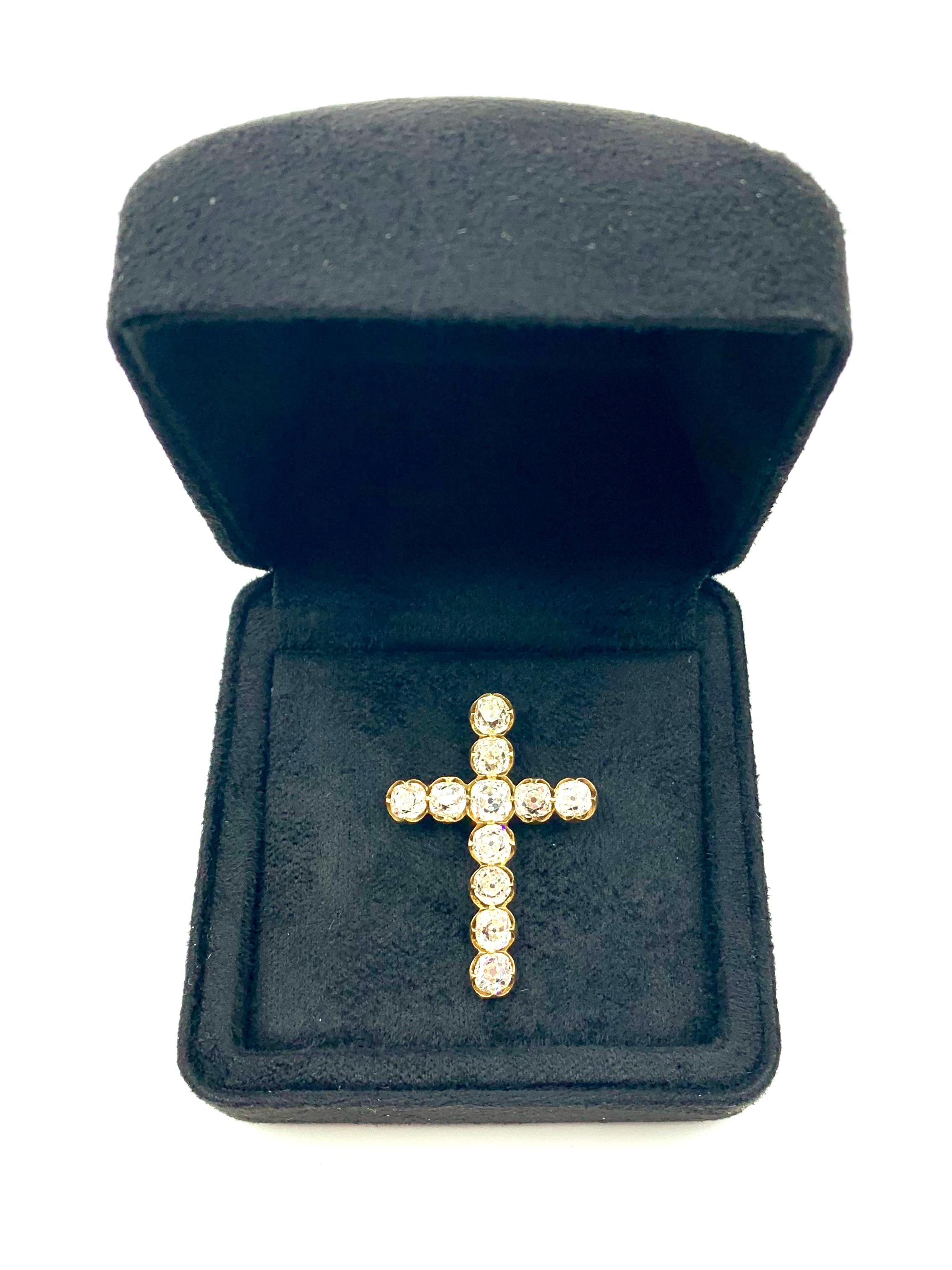 Exquisite antike georgianische 3.7TCW Diamant-Kreuz aus 18 Karat Gelbgold mit alteuropäischem Minenschliff im Angebot 1