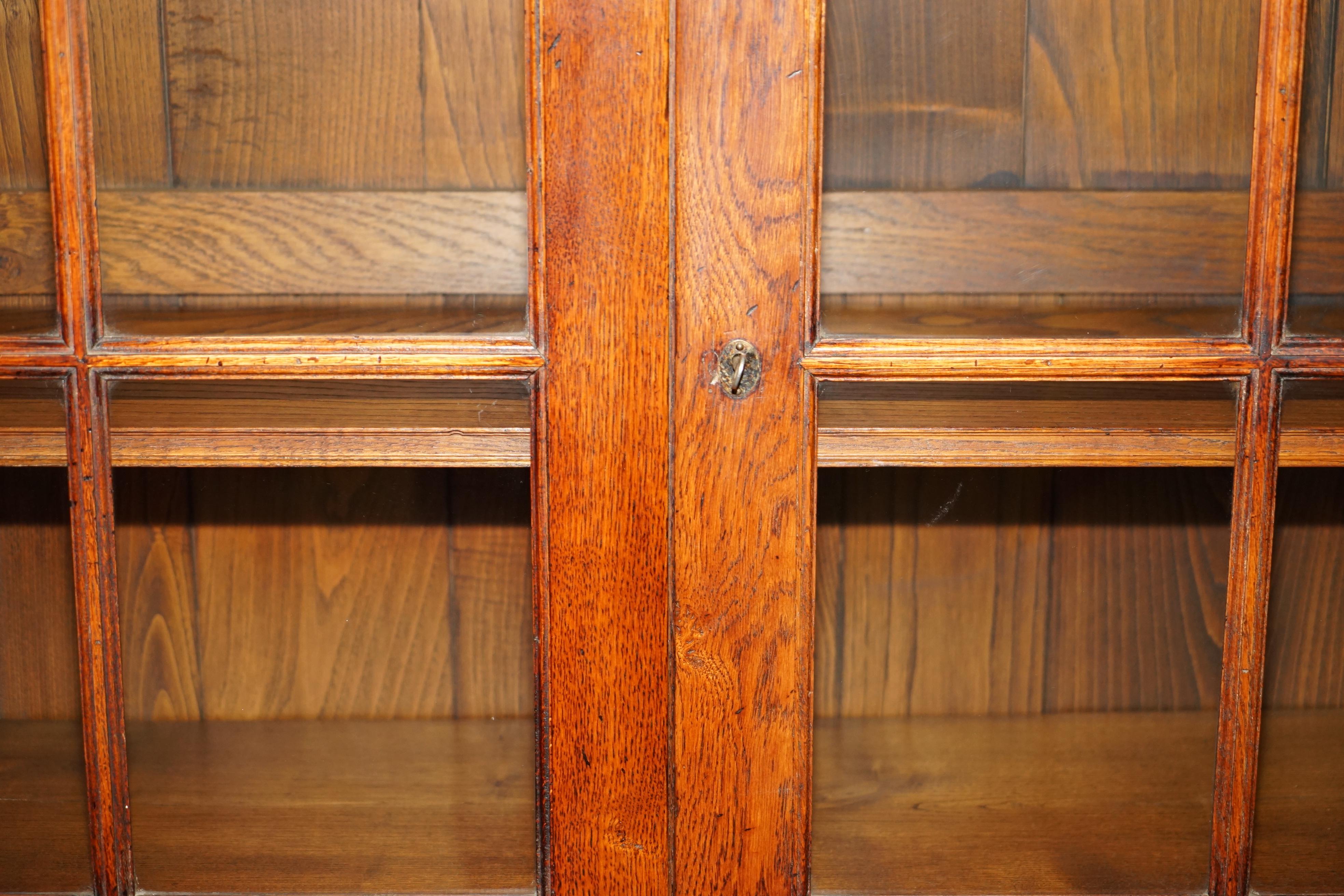 EXQUISITE ANTiQUE GEORGIAN PANELLED ELM & OAK WELSH DRESSER OR LIBRARY BOOKCASE 1