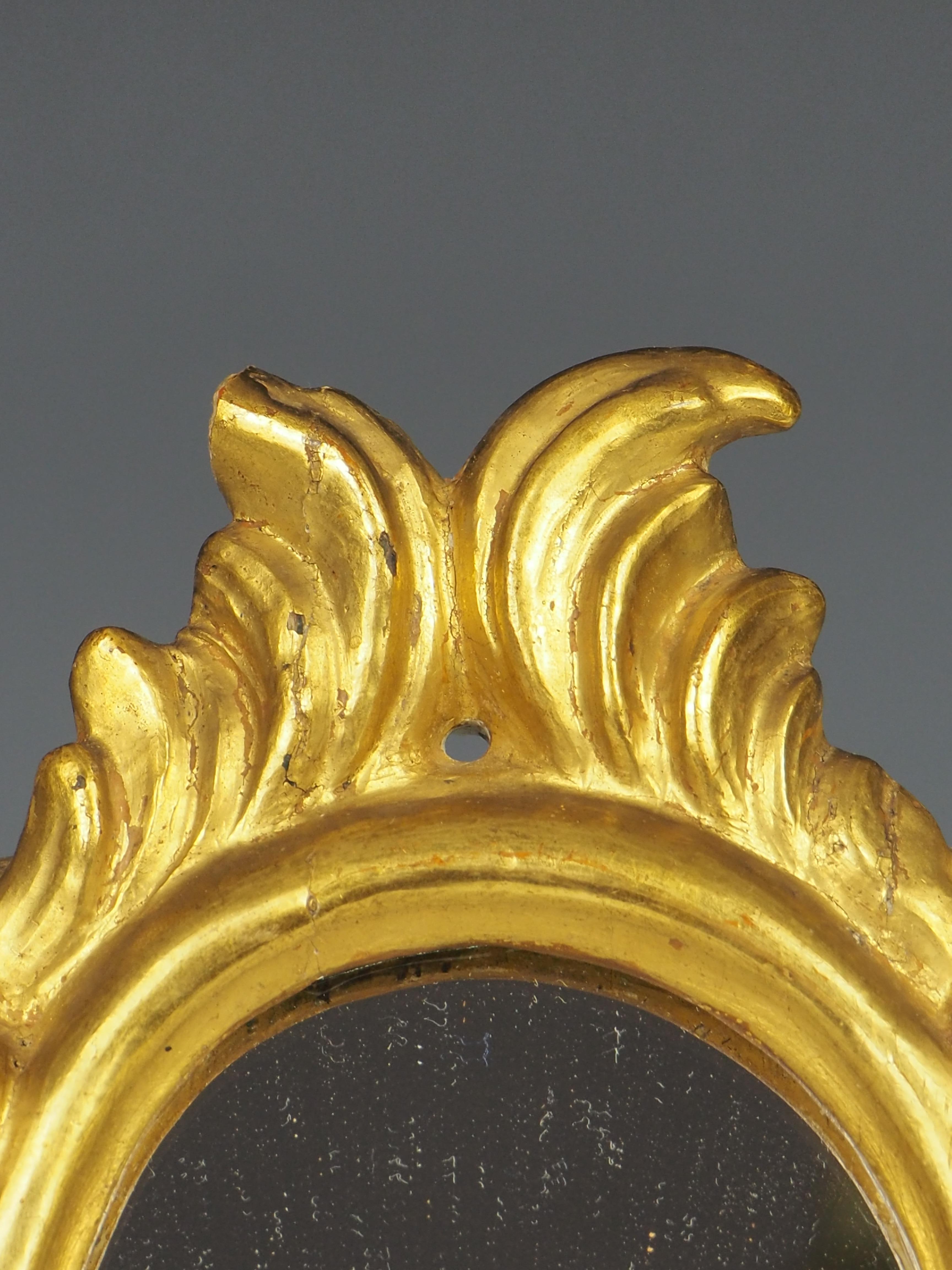 Exquisite Antique Italian Giltwood Wall Mirror For Sale 2